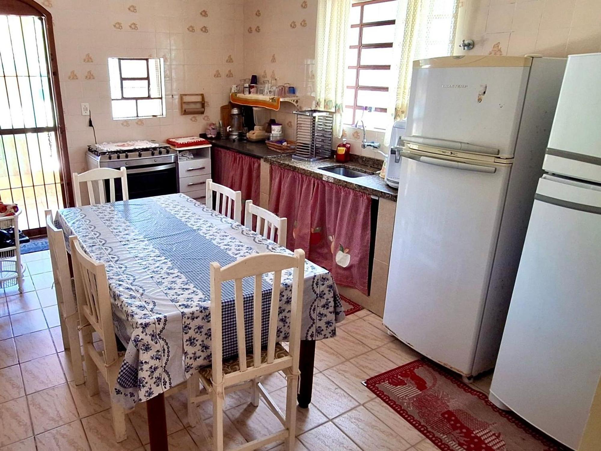 Casa Familiar Para Temporada Em เปรูอิบี ภายนอก รูปภาพ